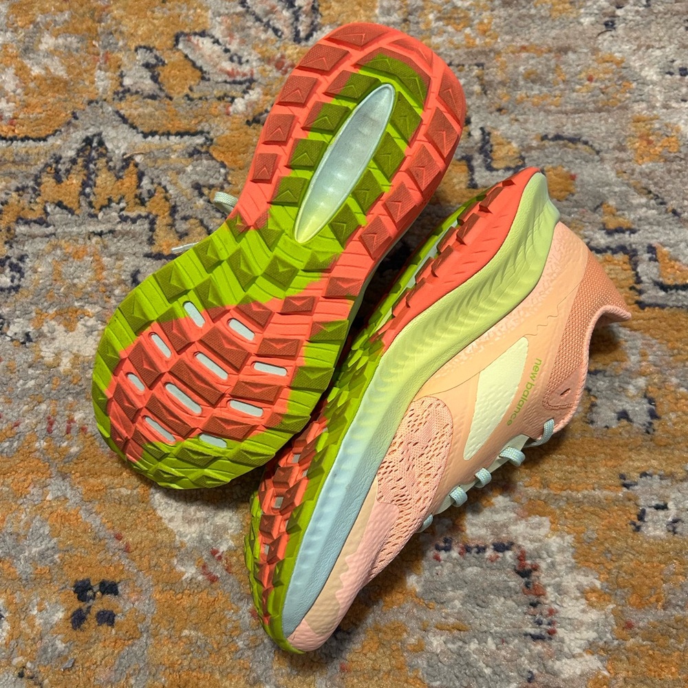 New Balance Women's, DynaSoft Nitrel V5 Trail Running Shoe US size 8 worn once - Picture 3 of 7